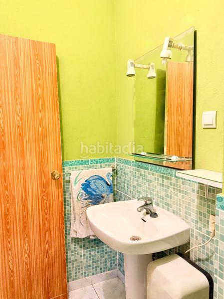 Foto c3365613-c653-4828-870d-c127d8986b93. Casa chalet con doble vivienda, buhardilla, gran parcela y piscina en urbanización torrepalma en Carmona