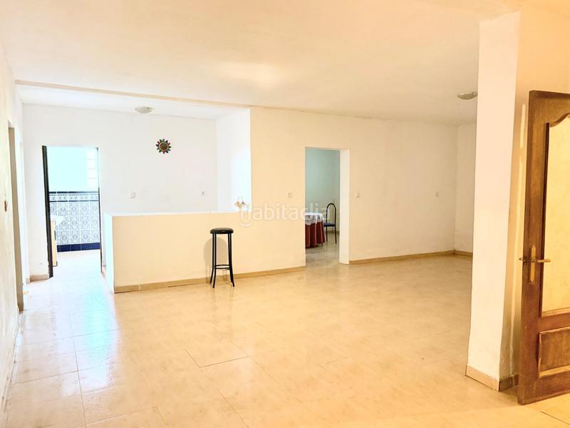 Foto c56b5ce5-d2c5-479a-a7d7-e03e473bbf37. Casa con riscaldamento parcheggio piscina in Carmona