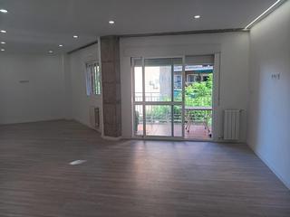 Pis  Calle genaro parladé. Piso reformado a estrenar con 4 habitaciones junto a parque de m