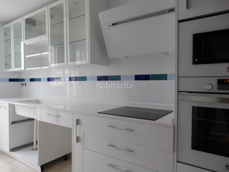 Foto 0f6d14c7-0aac-42fd-97d6-39fedaead128. Àtic amb calefacció aparcament a colores - entreparques Sevilla