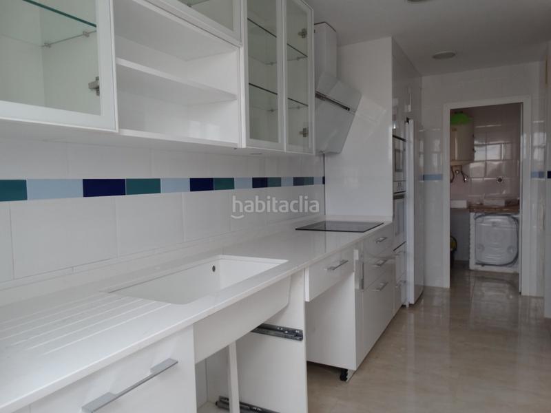 Foto 18453517-b185-45f5-aa69-72ce3799f7c3. Àtic amb calefacció aparcament a colores - entreparques Sevilla