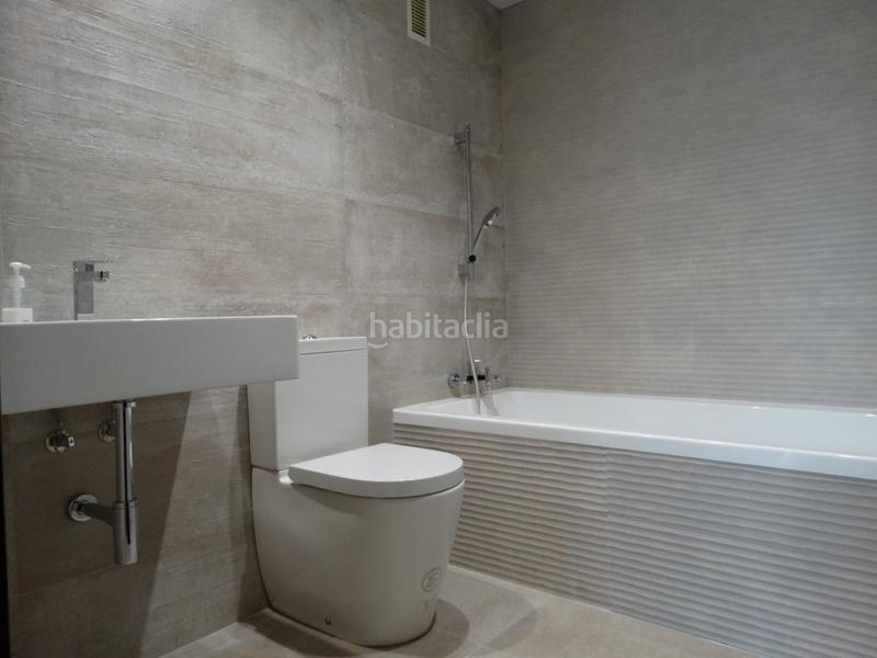 Foto 4879f812-83ab-42f7-82a1-d5c8677a6f4d. Àtic amb calefacció aparcament a colores - entreparques Sevilla