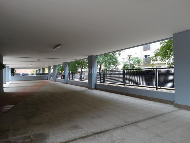 Foto 806b36a0-e783-4295-a3f6-2d6485581fa7. Àtic amb calefacció aparcament a colores - entreparques Sevilla