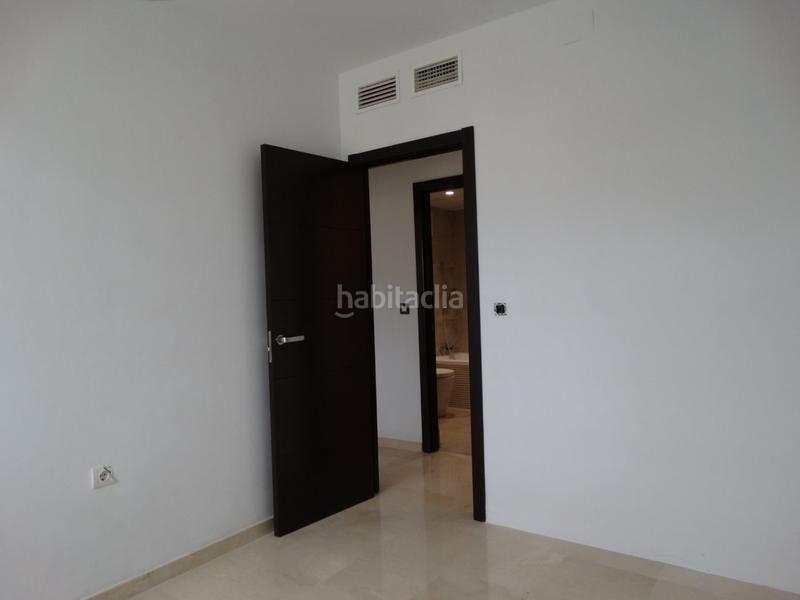 Foto e8180171-e000-4acc-955a-797c6b2ad670. Àtic amb calefacció aparcament a colores - entreparques Sevilla