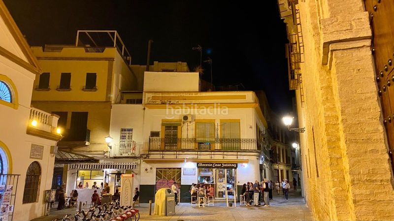 Alquiler Casa  Calle de la amargura. Casa con historia en alquiler frente al mercado de feria.