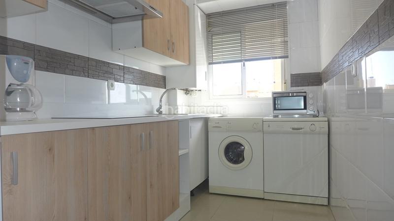 Foto d1f31991-f49c-40cc-8ec4-ada7f2f633de. Flat with heating in La Oliva Sevilla