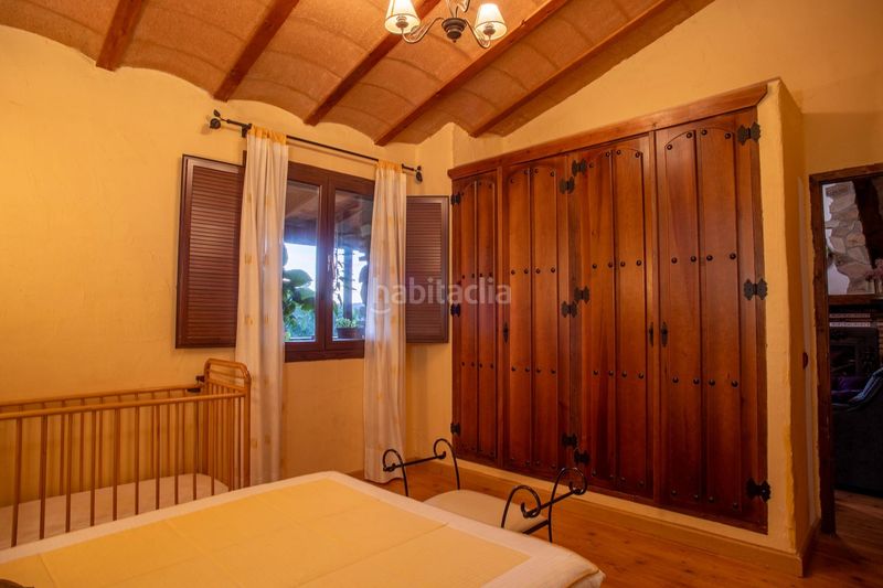 Foto d62c2085-3b0a-4a83-9317-f48fec5ebc17. Edificio in Benatae