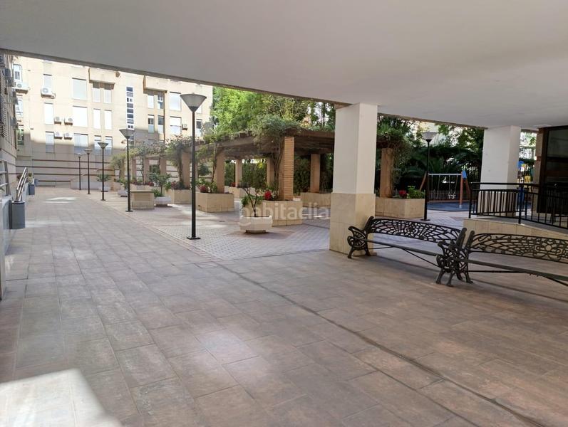 Foto 137dfe8e-c9c9-41d4-b11b-f6ee3ba5f14e. Flat with heating parking in La Buhaira Sevilla