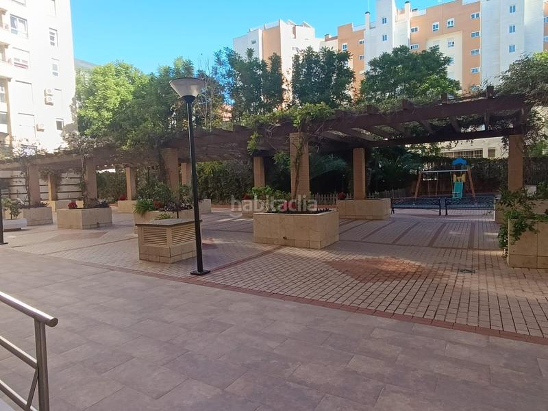 Foto 6d6d26c0-1941-4b6d-bb4f-b80d0c6cf747. Flat with heating parking in La Buhaira Sevilla