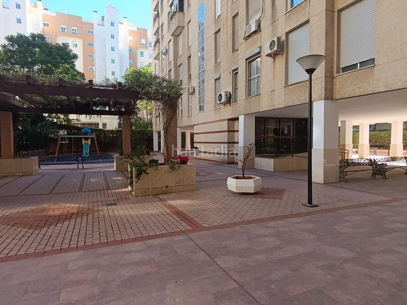 Foto a2c269c4-f3dd-4992-9a2c-abb29b0543b6. Flat with heating parking in La Buhaira Sevilla