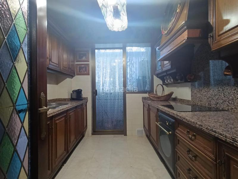 Foto ce8c2049-9a83-4c49-92e2-44ca6800423c. Flat with heating parking in La Buhaira Sevilla