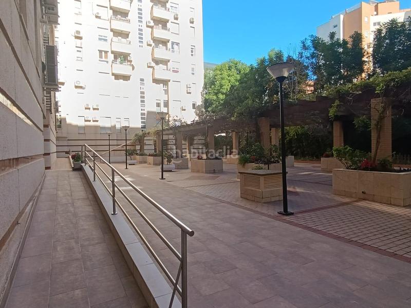 Foto e75df0a1-c3a1-45a8-811c-124c859d5ae5. Flat with heating parking in La Buhaira Sevilla