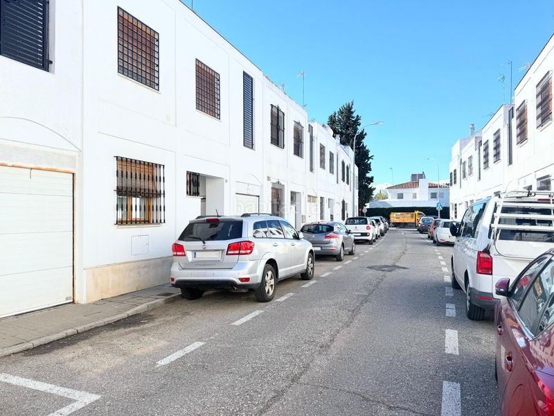 Foto 6f20021f-928d-48cc-99a3-53d88c10a427. Casa adossada amb calefacció aparcament a Santa Clara Sevilla