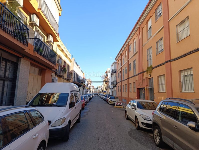 Foto 4c134fdd-6cdc-4d4e-9c8f-04a84c8ae46f. Local comercial a El Cerro Sevilla