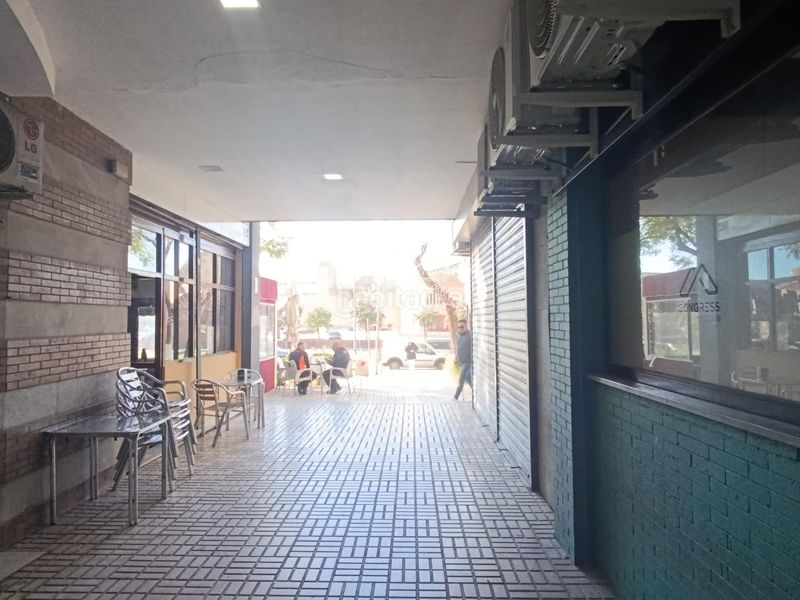 Foto 05a6bfb9-d937-477c-99df-5d40cf07528b. Local comercial a Parque Alcosa Sevilla