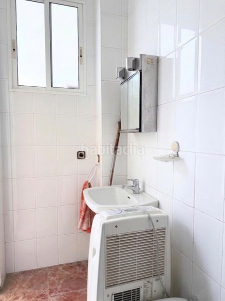 Foto 1dc18abd-1942-47d3-8ac0-87a358fd9578. Casa adossada amb aparcament a Centro - Barriada Mallorca Camas