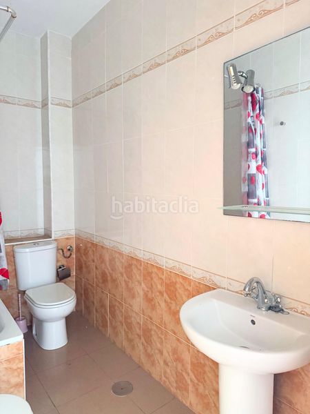 Foto 23479151-3ef4-46eb-8569-aad2bdfcab11. Casa adossada amb aparcament a Centro - Barriada Mallorca Camas