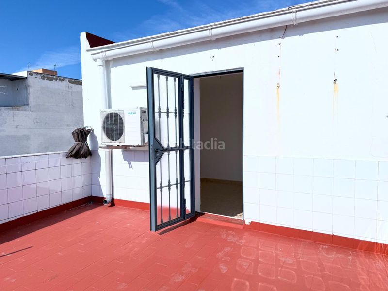 Foto 8fc2fe1e-1ab4-4590-bf85-d79f941bdc6e. Casa adossada amb aparcament a Centro - Barriada Mallorca Camas