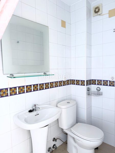 Foto 93a983bb-d298-4ee9-8f6c-f11426959af2. Casa adossada amb aparcament a Centro - Barriada Mallorca Camas