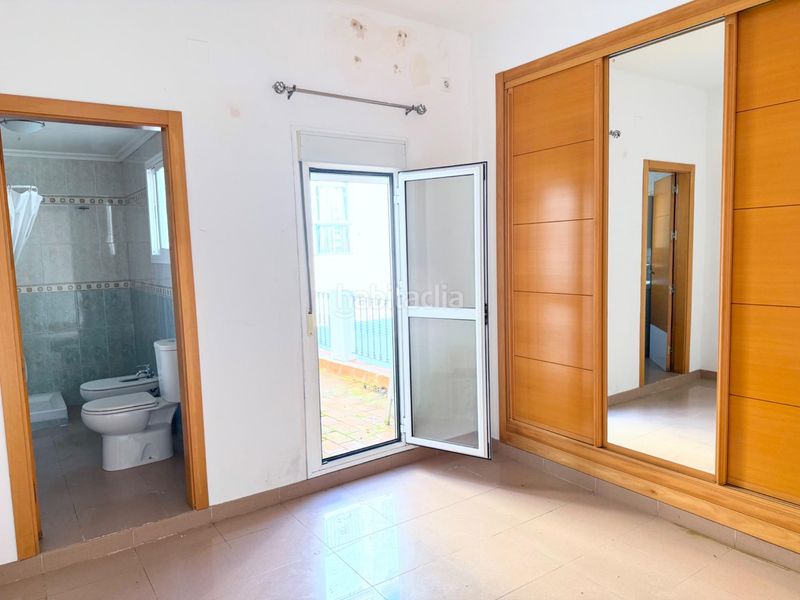 Foto b16974ac-cd62-4d89-bbc1-68128332da5c. Casa adossada amb aparcament a Centro - Barriada Mallorca Camas