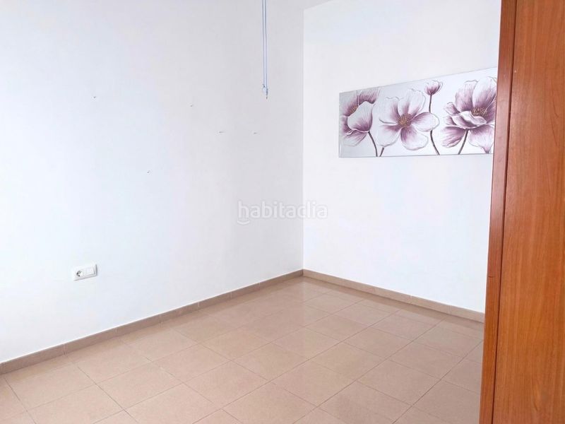 Foto b7c749b4-f868-4a05-84dc-6e98801cb0c7. Casa adossada amb aparcament a Centro - Barriada Mallorca Camas