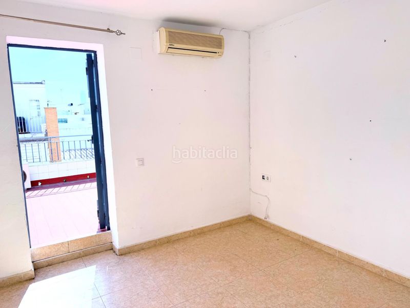 Foto bb04bc12-5ac4-4b27-b194-de87c9982610. Casa adossada amb aparcament a Centro - Barriada Mallorca Camas