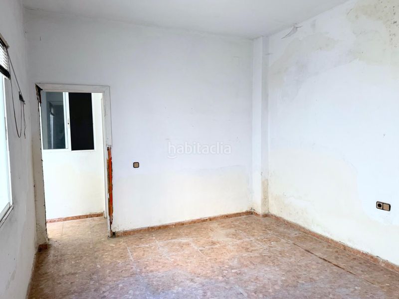 Foto d20ca27c-2577-4013-bce9-0c76b2301594. Casa adossada amb aparcament a Centro - Barriada Mallorca Camas