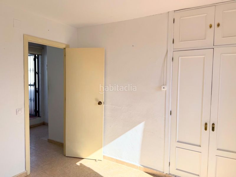 Foto dbed4910-0776-40fb-8bed-9f30dadfb333. Casa adossada amb aparcament a Centro - Barriada Mallorca Camas