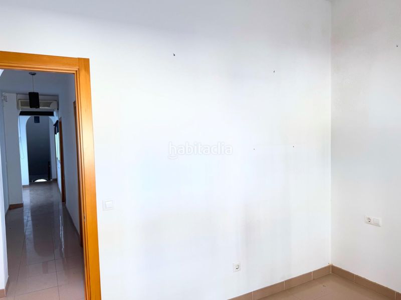 Foto ea1dc880-0e0a-417b-9489-17afc896d1e5. Casa adossada amb aparcament a Centro - Barriada Mallorca Camas