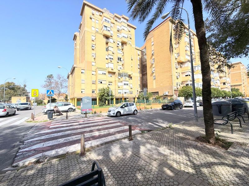 Foto d4a17ba3-ec6a-4eed-9ba3-fb076020a6a2. Pis amb calefacció a San Pablo Sevilla