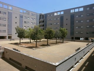 Location Appartement  Calle melias las. Vivienda reformada en zona la negrilla