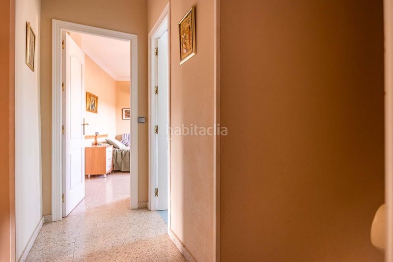 Foto 6f888459-2134-4d65-adfd-b082d7dcd22c. Casa adossada amb aparcament a Avenida de Europa Montequinto