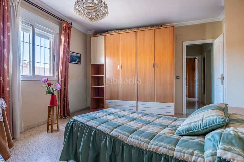 Foto 7ed98511-466d-4af9-ab42-ee7d2d414ab0. Casa adossada amb aparcament a Avenida de Europa Montequinto