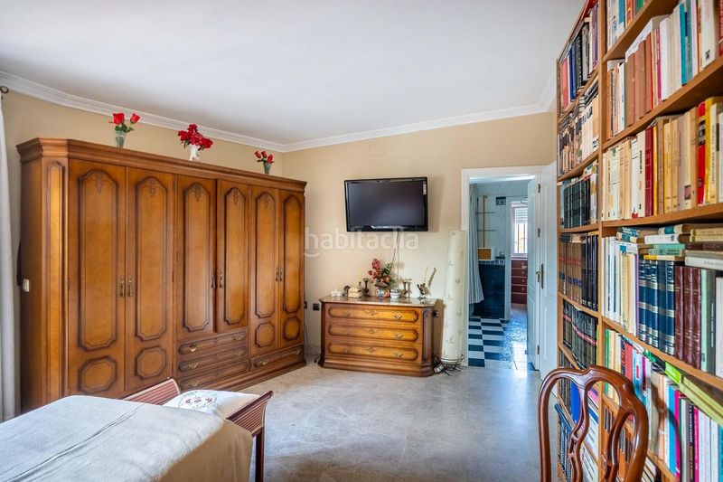 Foto e4d57817-fb49-41b2-870b-43805e394d54. Casa adossada amb aparcament a Avenida de Europa Montequinto