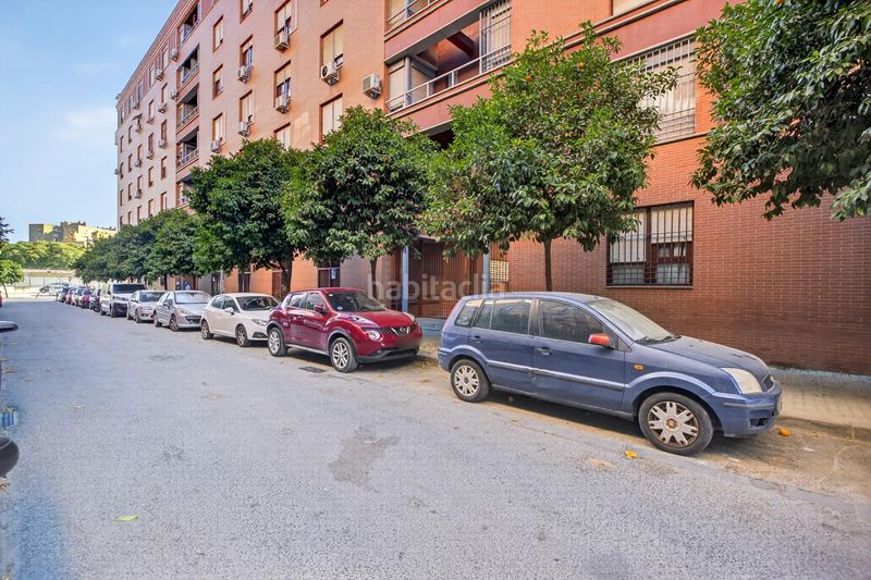 Foto cd492a92-4b91-4d46-a1e3-82108896a8fe. Pis amb aparcament piscina a Sta. Aurelia - Cantábrico - Atlàntico - La Romería Sevilla