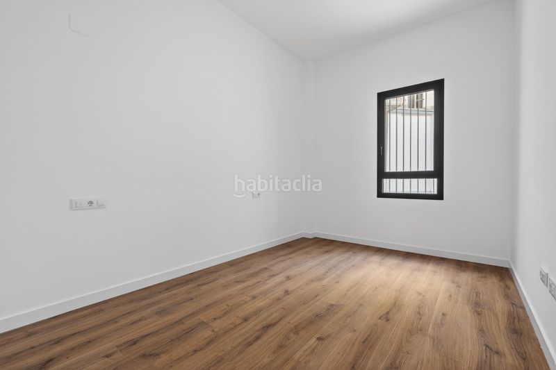 Foto bf5e5aae-1895-4219-b9e1-9a4f655b2b55. Planta baixa amb piscina a Triana Casco Antiguo Sevilla