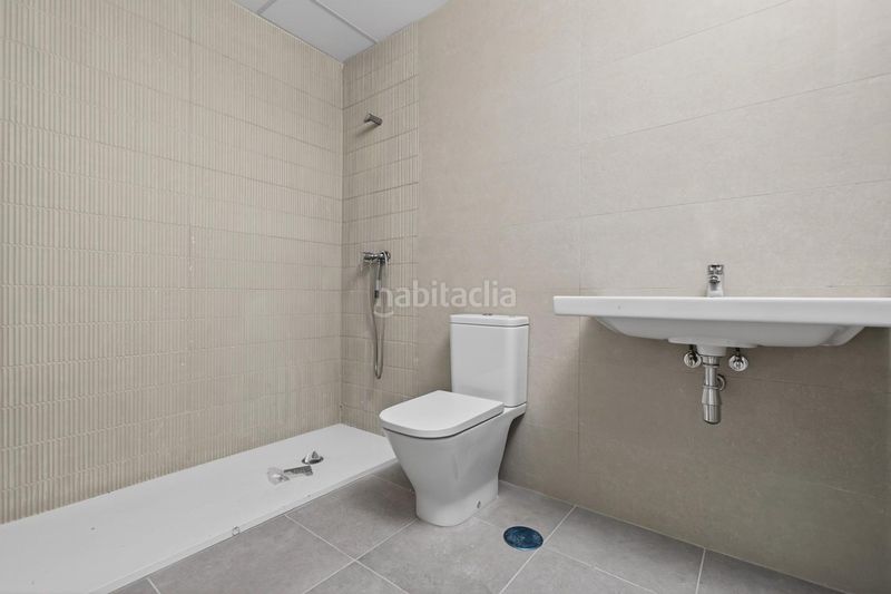 Foto e1031815-4c13-4352-b1be-ab5c2d6eec75. Planta baixa amb piscina a Triana Casco Antiguo Sevilla