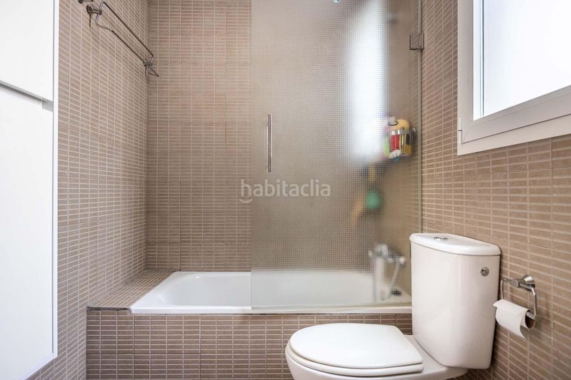 Foto 8692a8f7-d5f5-4093-a2a0-6f9f33638452. Pis amb calefacció aparcament a colores - entreparques Sevilla
