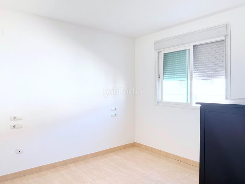 Foto e3df5c19-16ef-44ad-8019-899ad5f6d1df. Alquiler casa adosada  de 3 dormitorios con patio, terraza y dos plazas de garaje en Palomares del Río