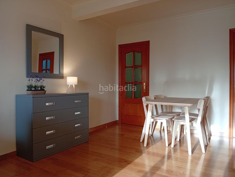 Foto 64caf129-ea81-4d45-a216-31dbc0364a69. Rent flat in Juan XXIII - Rochelambert Sevilla