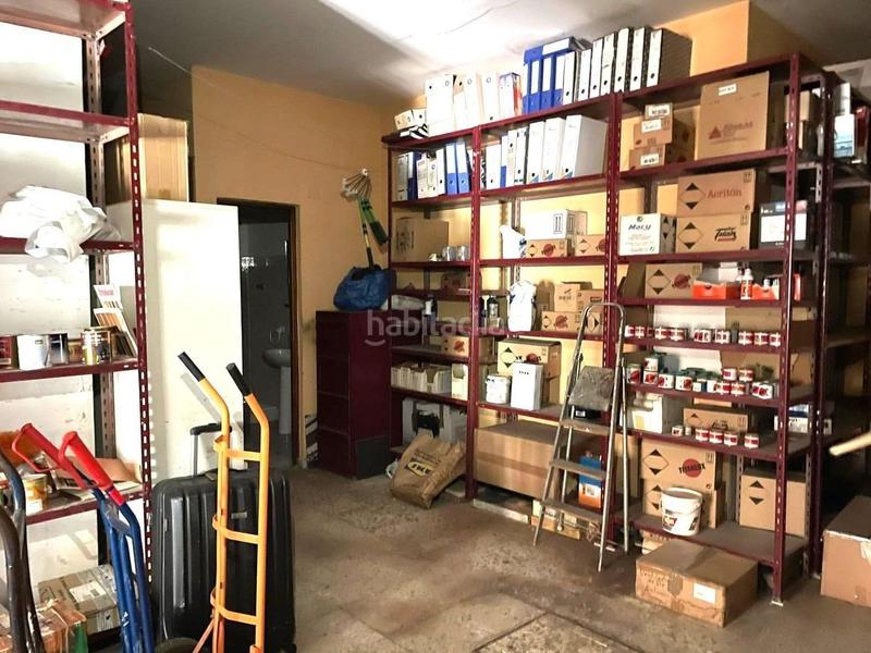 Foto 5576963a-cb69-4278-ac39-67dc8c5a80dc. Local comercial  en venta en avda. de los gavilanes ubicación estratégica en rochelambert en Sevilla