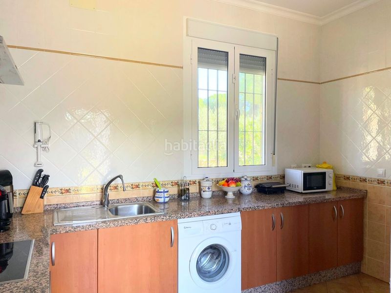 Foto a2a47075-0f58-49f6-86dc-ff69ddc1f09c. Casa amb calefacció aparcament piscina a Hinojos