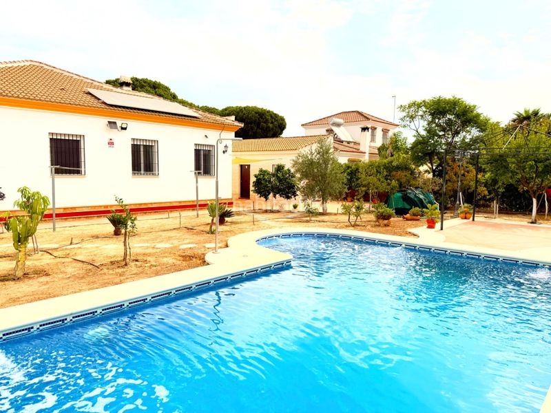 Foto b1554fe4-9a04-41cf-aef9-f8ef27bddae7. Casa amb calefacció aparcament piscina a Hinojos