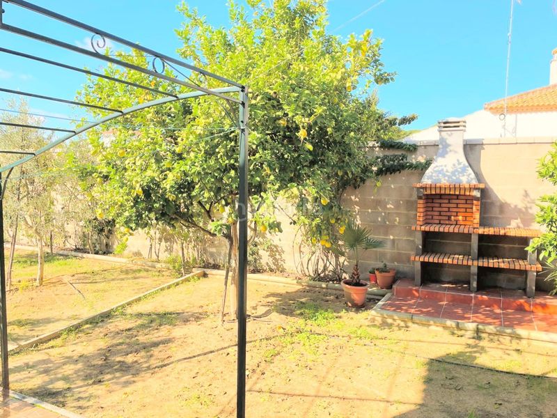 Foto c5db00bc-7a05-4d69-ae5b-8c37be4ac5a4. Casa amb calefacció aparcament piscina a Hinojos