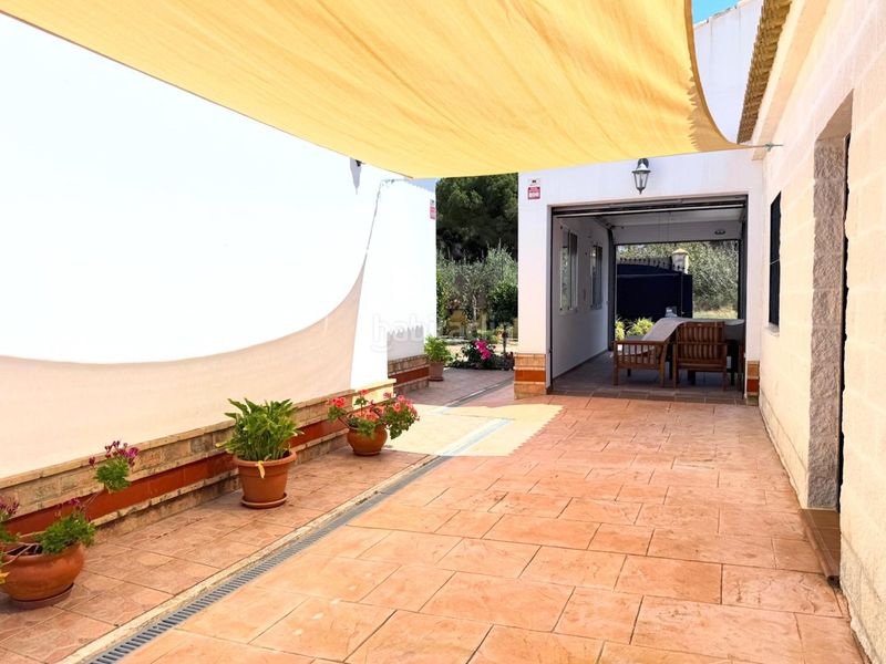 Foto fdb7fe6d-c9aa-4730-a996-5b7c0fe75f80. Casa amb calefacció aparcament piscina a Hinojos