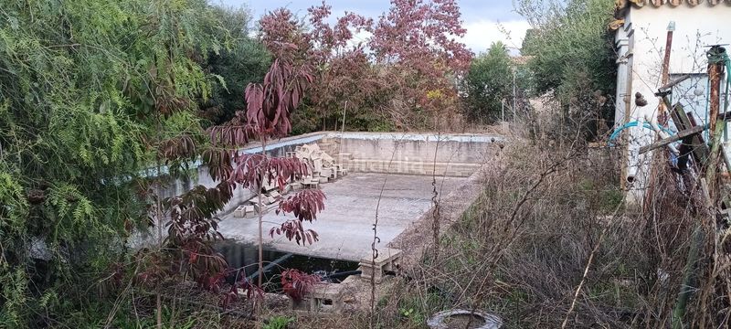 Foto fa82026f-c350-43c6-ab85-2f30ca49aabf. Xalet amb piscina a Carmona
