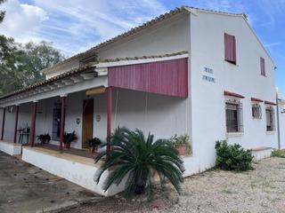 Xalet a El Puerto. Chalet en venta en rotas, 5 dormitorios.