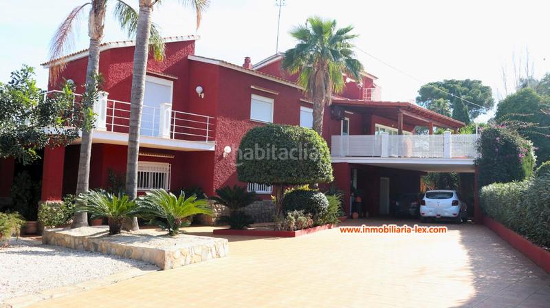 Foto 49a50a8e-14b7-457a-a57b-5857026d46f5. Xalet amb aparcament piscina a Las Rotas / Les Rotes Dénia