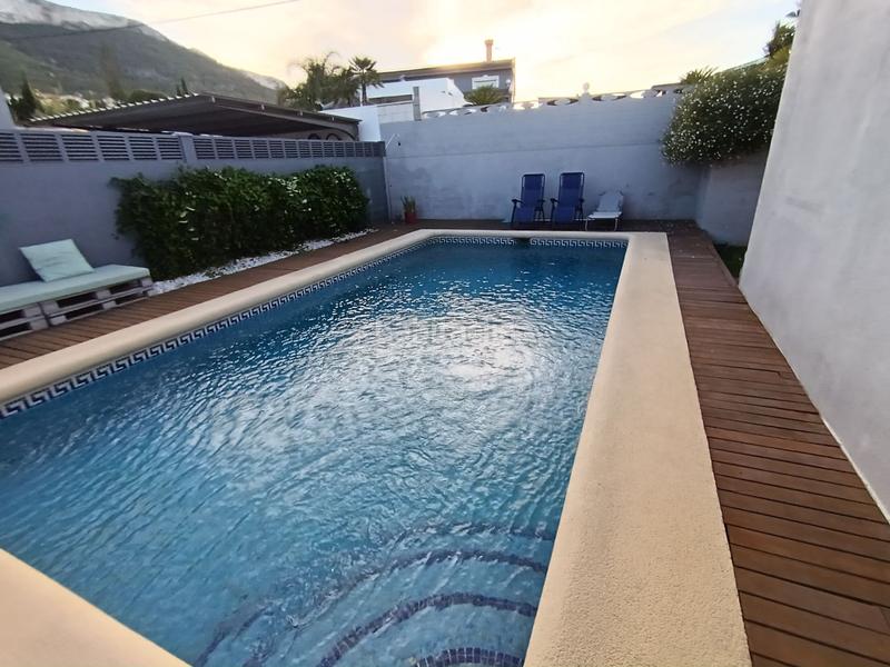 Foto d8a829f1-73fa-4e97-9878-5383e30ee5af. Alquiler chalet  en alquiler en montgó capsades, 4 dormitorios. en Dénia