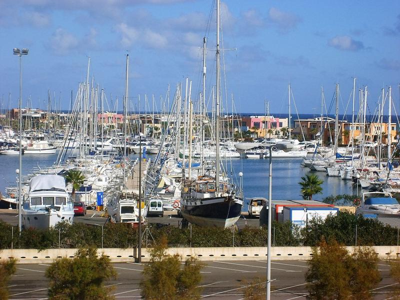 Foto 68e39a20-84c7-46e4-85a5-55c4920aa249. Alquiler apartamento  en alquiler en club nautico, 2 dormitorios. en Dénia